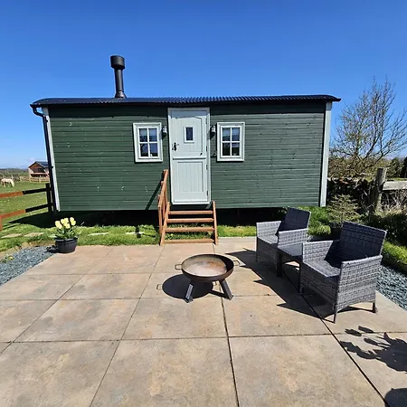 Holiday home Sunset Snug - Hot Tub Hire Available Contact Host *